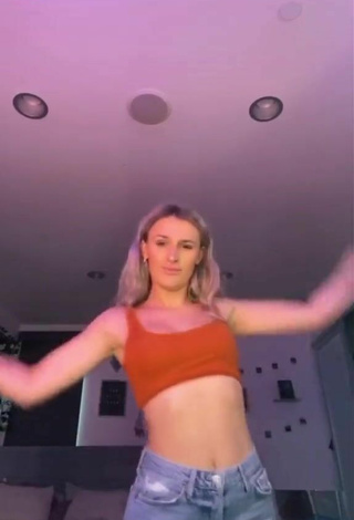 2. Cute Madi Monroe Shows Cleavage in Red Crop Top and Bouncing Boobs