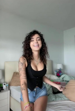 2. Sweetie Malu Trevejo Shows Cleavage in Black Top