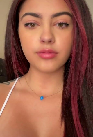 5. Malu Trevejo Shows her Sexy Cleavage