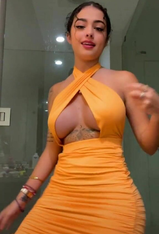 5. Fine Malu Trevejo Shows Cleavage