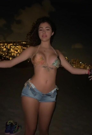 2. Pretty Malu Trevejo in Bikini Top