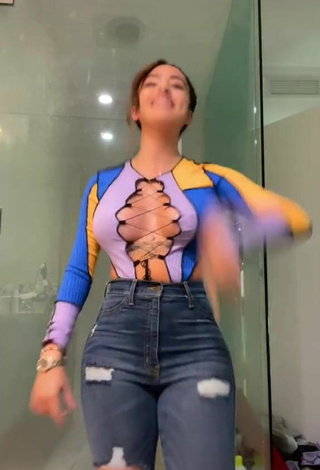 3. Gorgeous Malu Trevejo Shows Cleavage in Alluring Crop Top