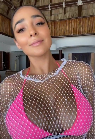 2. Sexy Manelyk González in Pink Bikini Top