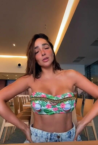 2. Sultry Manelyk González Shows Cleavage in Bikini Top