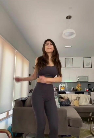 2. Sultry Mia Khalifa in Black Leggings