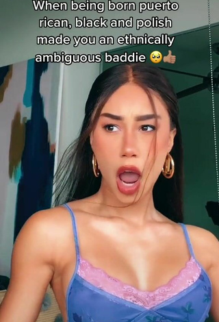 2. Sultry Eva Gutowski Shows Cleavage in Top