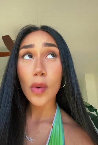 Luscious Eva Gutowski Shows Cleavage in Crop Top