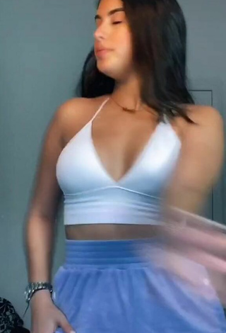 Hot Nicole García in White Crop Top