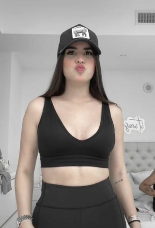 Sexy Nicole García in Black Sport Bra