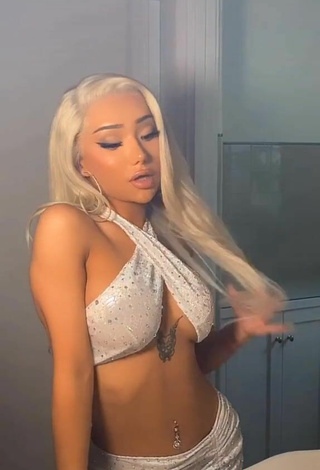 5. Luscious Nikita Dragun in White Crop Top