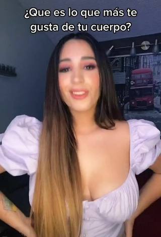 2. Cute Ana Daniela Martínez Buenrostro Shows Cleavage in White Crop Top