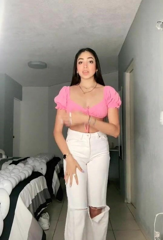 Sultry Rosalinda Salinas Shows Cleavage in Pink Crop Top