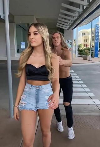 Savanah Moss (@savanahmosss) - Leaked Videos from TikTok