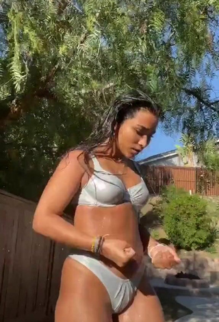 4. Sienna Mae Gomez Looks Sweetie in Bikini and Bouncing Tits