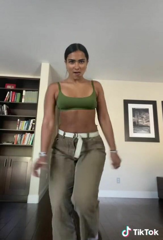 6. Titillating Sienna Mae Gomez in Green Bra