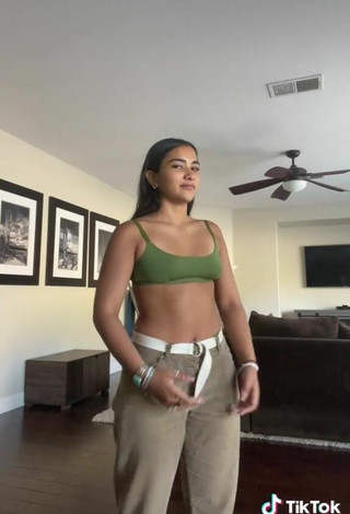 4. Sexy Sienna Mae Gomez in Green Bra