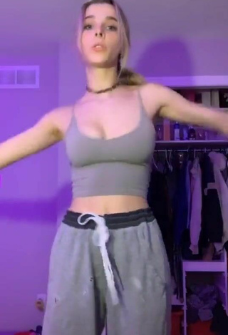 4. Cute Ashley Matheson Shows Cleavage in Crop Top and Bouncing Boobs