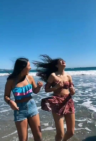 4. Luscious Sofia Mata in Crop Top at the Beach