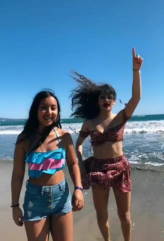 6. Luscious Sofia Mata in Crop Top at the Beach