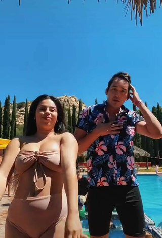 2. Luscious Lizbeth Rodríguez in Bikini