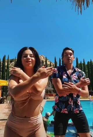 4. Luscious Lizbeth Rodríguez in Bikini