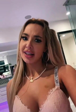 4. Sultry Tana Mongeau Shows Cleavage in Bra