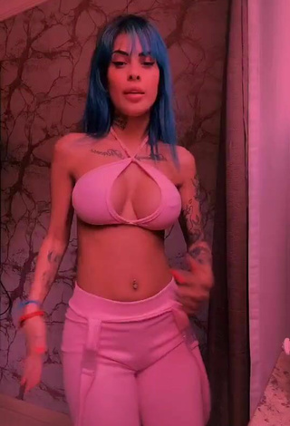 3. Sexy MC Tati Zaqui Shows Nipples