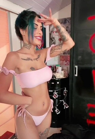 Luscious MC Tati Zaqui in Pink Bikini