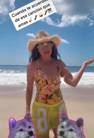 2. Sultry Thalia Shows Cleavage at the Beach