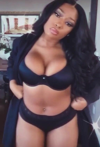 Luscious Megan Thee Stallion Shows Cleavage in Lingerie