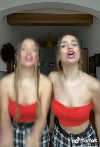 6. Sultry Aitana & Paula Etxeberria Braless