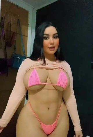 4. Hottest Victoria Matosa in Pink Bikini (Underboob)