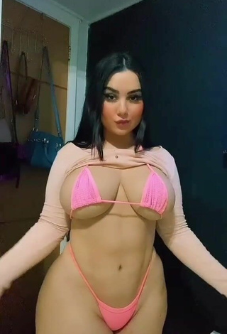 6. Hottest Victoria Matosa in Pink Bikini (Underboob)