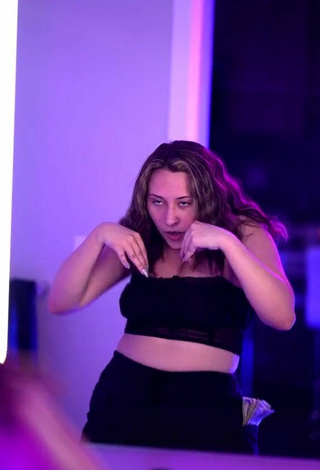 4. Sultry Brooklynne Webb in Black Crop Top and Bouncing Tits