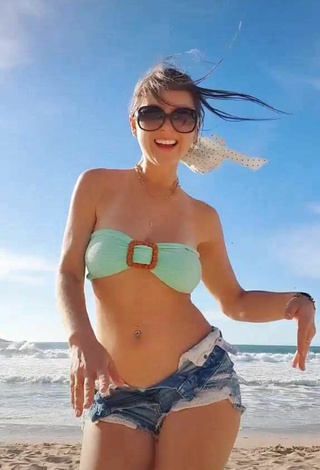 3. Sultry Ale Ivanova in Green Bikini Top at the Beach