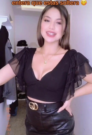 4. Hot Ana Morquecho Shows Cleavage in Black Crop Top