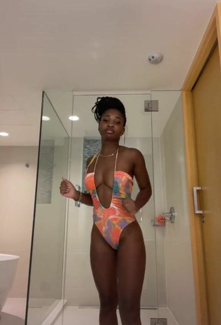 2. Sultry Angel Ogbonna Shows Cleavage in Swimsuit