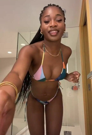 4. Luscious Angel Ogbonna Shows Cleavage in Bikini