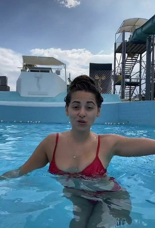 Titillating Asena Kızılarslan in Red Bikini at the Swimming Pool