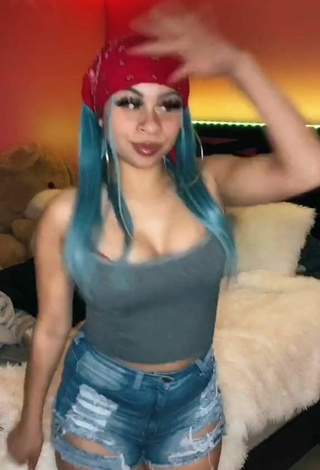 4. Sexy BbygShai Shows Cleavage in Grey Crop Top