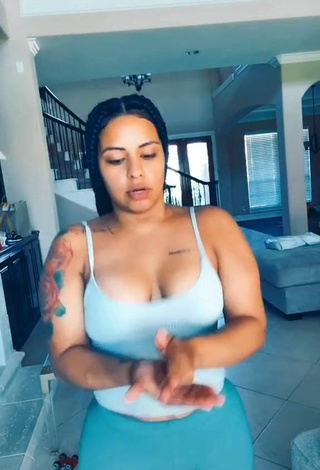 2. Titillating Carmen Pritchett Shows Cleavage in Grey Top and Bouncing Boobs