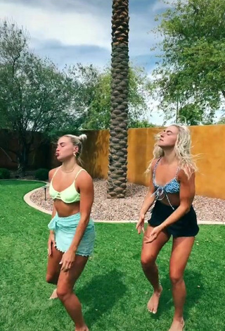 2. Sultry Hanna & Haley Cavinder in Bikini Top