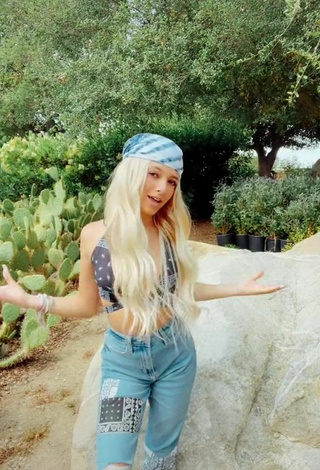 Sexy Coco Quinn in Crop Top